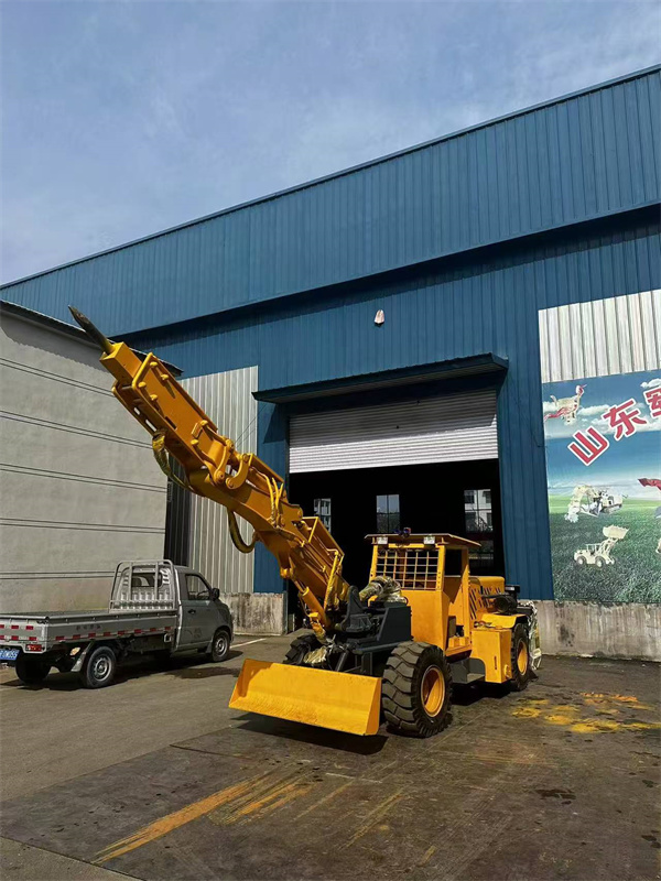 矿用破碎台车